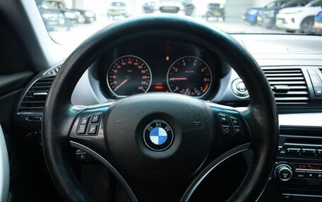 BMW 1 серия, 2007 год, 850 000 рублей, 11 фотография