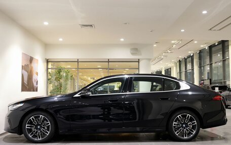 BMW 5 серия, 2025 год, 8 290 000 рублей, 7 фотография