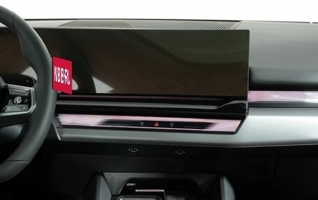 BMW 5 серия, 2025 год, 8 290 000 рублей, 16 фотография