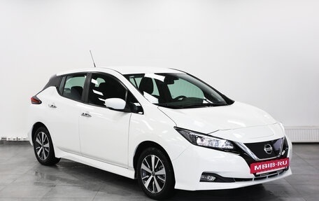 Nissan Leaf II, 2019 год, 2 190 000 рублей, 3 фотография