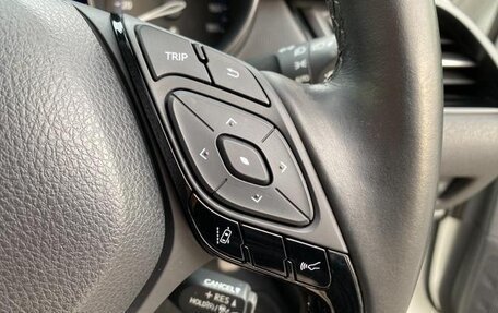 Toyota C-HR I рестайлинг, 2017 год, 1 450 000 рублей, 7 фотография