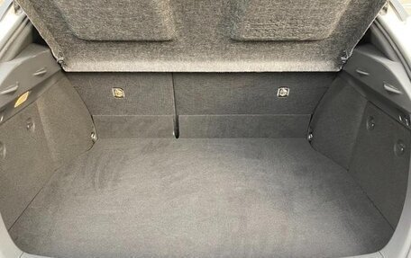 Toyota C-HR I рестайлинг, 2017 год, 1 450 000 рублей, 13 фотография