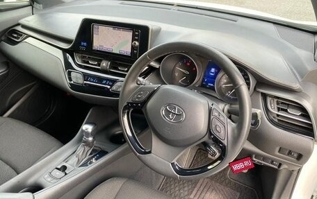 Toyota C-HR I рестайлинг, 2017 год, 1 450 000 рублей, 4 фотография