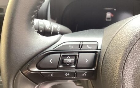 Toyota Yaris Cross, 2020 год, 1 560 001 рублей, 10 фотография