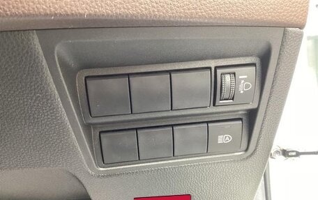 Toyota Yaris Cross, 2020 год, 1 560 001 рублей, 12 фотография