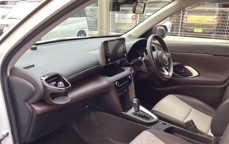 Toyota Yaris Cross, 2020 год, 1 560 001 рублей, 15 фотография