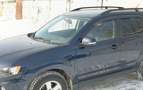 Mitsubishi Outlander III рестайлинг 3, 2010 год, 1 200 000 рублей, 2 фотография