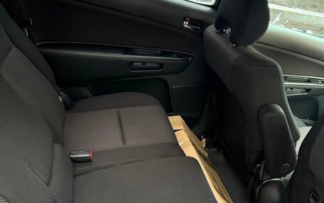 Toyota Wish II, 2006 год, 950 000 рублей, 15 фотография