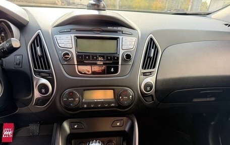 Hyundai ix35 I рестайлинг, 2012 год, 1 200 000 рублей, 2 фотография