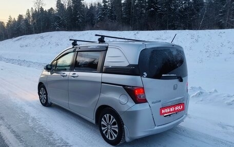 Honda Freed I, 2012 год, 950 000 рублей, 4 фотография