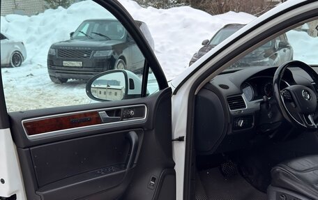 Volkswagen Touareg III, 2013 год, 2 050 000 рублей, 11 фотография