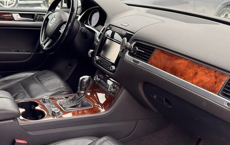 Volkswagen Touareg III, 2013 год, 2 050 000 рублей, 21 фотография