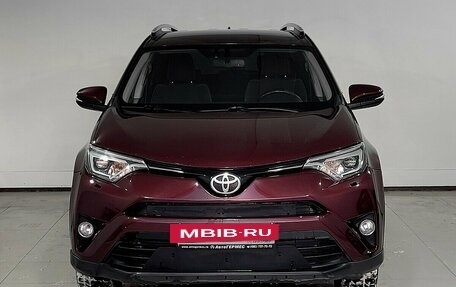 Toyota RAV4, 2015 год, 1 620 000 рублей, 2 фотография