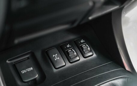 Toyota Land Cruiser Prado 120 рестайлинг, 2003 год, 1 495 000 рублей, 14 фотография