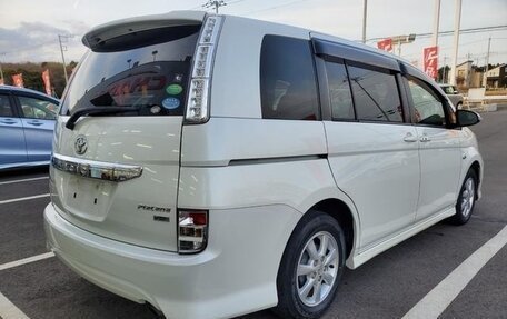 Toyota ISis I, 2015 год, 950 001 рублей, 5 фотография