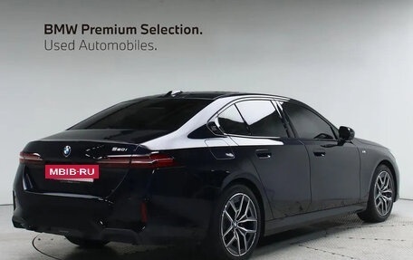 BMW 5 серия, 2023 год, 5 640 000 рублей, 4 фотография