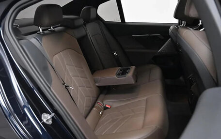 BMW 5 серия, 2023 год, 5 640 000 рублей, 10 фотография