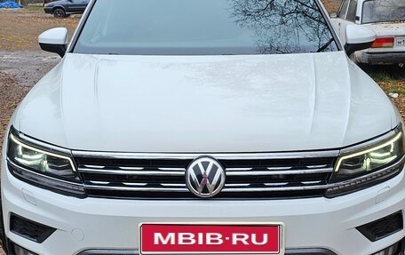 Volkswagen Tiguan II, 2019 год, 2 550 000 рублей, 1 фотография
