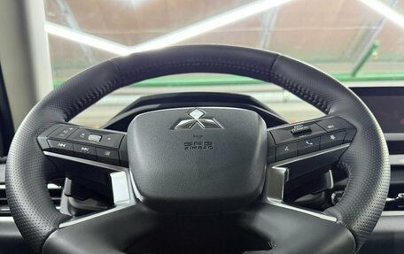 Mitsubishi Outlander, 2023 год, 3 650 000 рублей, 15 фотография