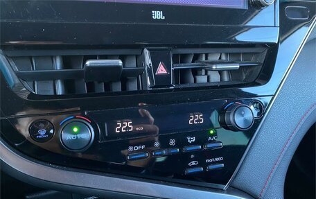 Toyota Camry, 2021 год, 3 300 000 рублей, 20 фотография