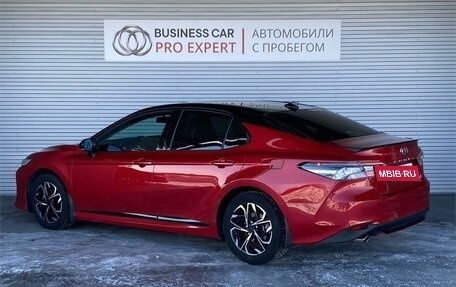 Toyota Camry, 2021 год, 3 300 000 рублей, 7 фотография