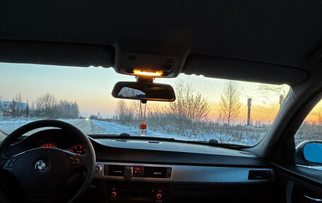 BMW 3 серия, 2008 год, 800 000 рублей, 13 фотография