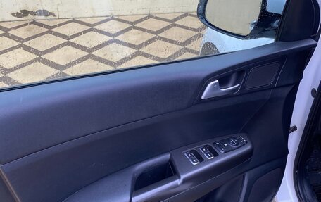 KIA Sportage IV рестайлинг, 2016 год, 1 780 000 рублей, 15 фотография