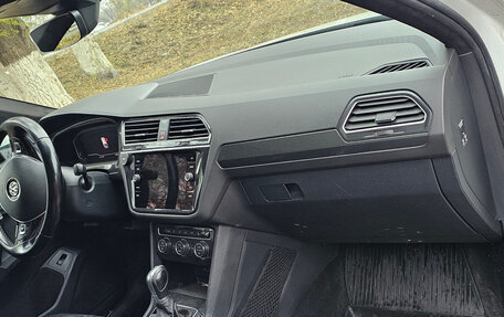 Volkswagen Tiguan II, 2019 год, 2 550 000 рублей, 6 фотография