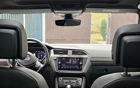 Volkswagen Tiguan II, 2019 год, 2 550 000 рублей, 10 фотография