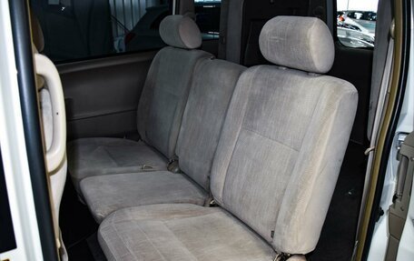 Toyota Noah III, 2003 год, 1 049 000 рублей, 8 фотография