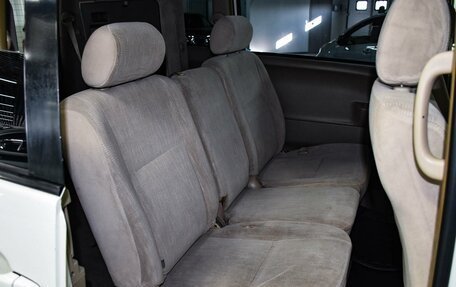 Toyota Noah III, 2003 год, 1 049 000 рублей, 7 фотография