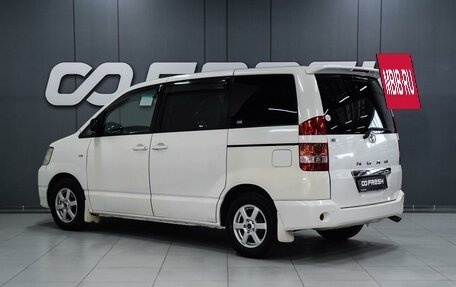 Toyota Noah III, 2003 год, 1 049 000 рублей, 2 фотография