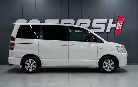 Toyota Noah III, 2003 год, 1 049 000 рублей, 5 фотография