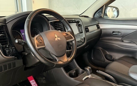 Mitsubishi Outlander III рестайлинг 3, 2014 год, 1 449 000 рублей, 14 фотография