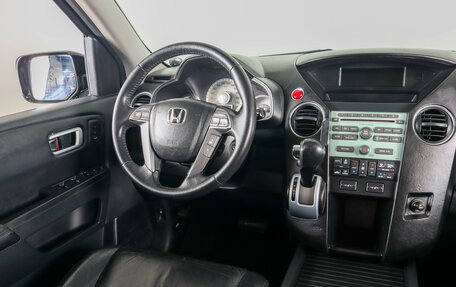 Honda Pilot III рестайлинг, 2008 год, 1 299 000 рублей, 17 фотография