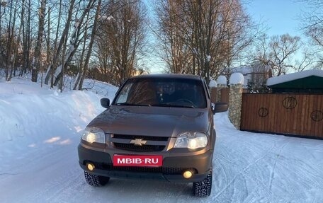 Chevrolet Niva I рестайлинг, 2013 год, 655 000 рублей, 2 фотография