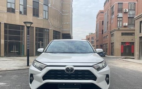 Toyota RAV4, 2023 год, 3 500 333 рублей, 2 фотография