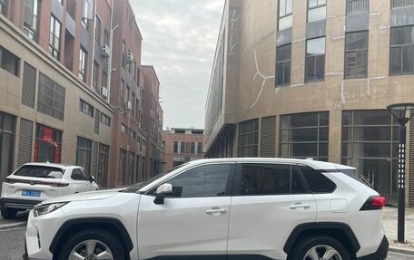 Toyota RAV4, 2023 год, 3 500 333 рублей, 6 фотография