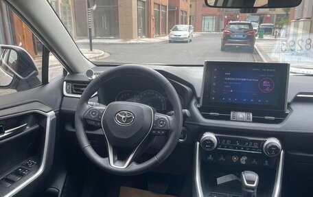 Toyota RAV4, 2023 год, 3 500 333 рублей, 9 фотография