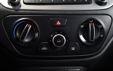 Hyundai Solaris II рестайлинг, 2020 год, 1 400 000 рублей, 16 фотография