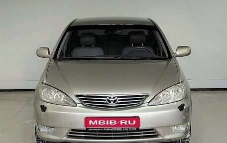 Toyota Camry V40, 2004 год, 770 000 рублей, 2 фотография