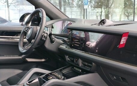 Porsche Cayenne, 2025 год, 31 030 000 рублей, 13 фотография