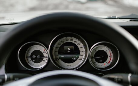 Mercedes-Benz E-Класс, 2013 год, 2 300 000 рублей, 21 фотография