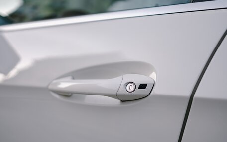 Mercedes-Benz E-Класс, 2013 год, 2 300 000 рублей, 13 фотография