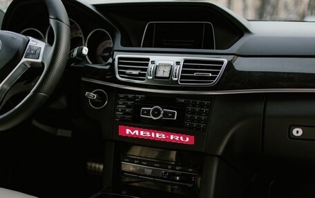 Mercedes-Benz E-Класс, 2013 год, 2 300 000 рублей, 18 фотография