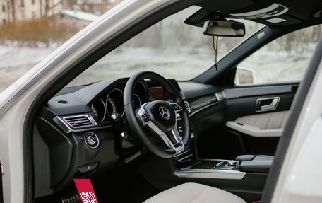 Mercedes-Benz E-Класс, 2013 год, 2 300 000 рублей, 15 фотография