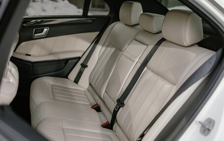 Mercedes-Benz E-Класс, 2013 год, 2 300 000 рублей, 33 фотография