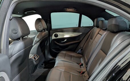 Mercedes-Benz E-Класс, 2019 год, 3 850 000 рублей, 4 фотография