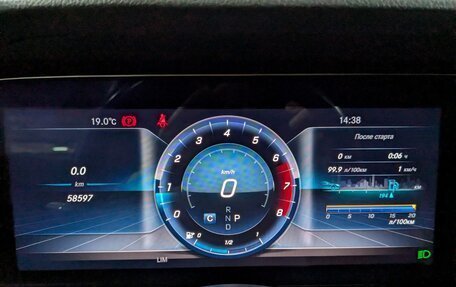 Mercedes-Benz E-Класс, 2019 год, 3 850 000 рублей, 18 фотография