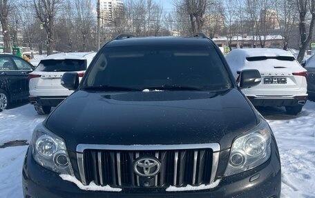 Toyota Land Cruiser Prado 150 рестайлинг 2, 2010 год, 2 500 000 рублей, 1 фотография